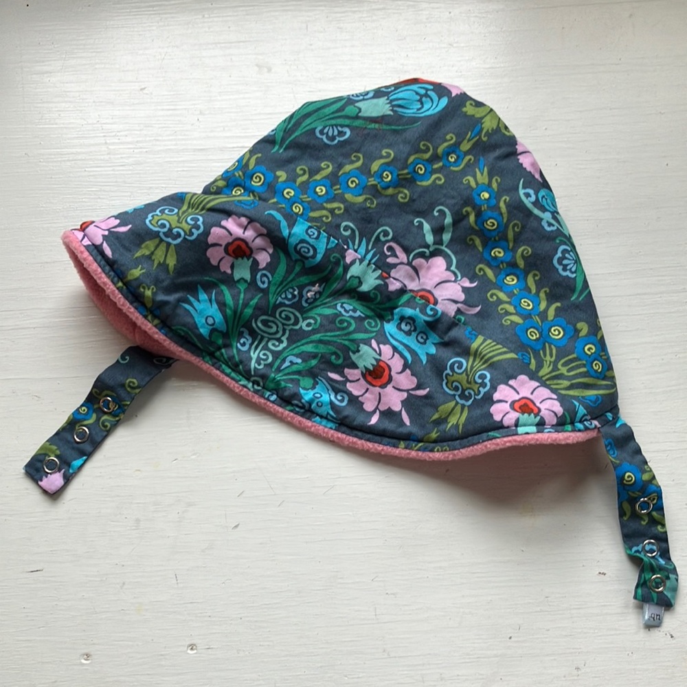 🌵3 for $15🌵fleece lined bonnet